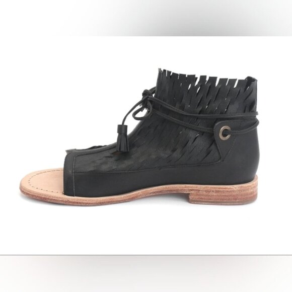 John Fluevog River Acre Black Leather Sandals 11 - Picture 4 of 13